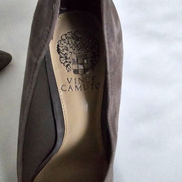 Vince Camuto Gray Pointed Toe Ankia Suede High Heel Pump Women's 8 ½ / 39 NWOB - Picture 9 of 11